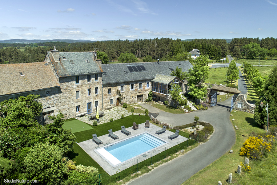 La grange d'Emilie en Margeride / Architecture Lozère